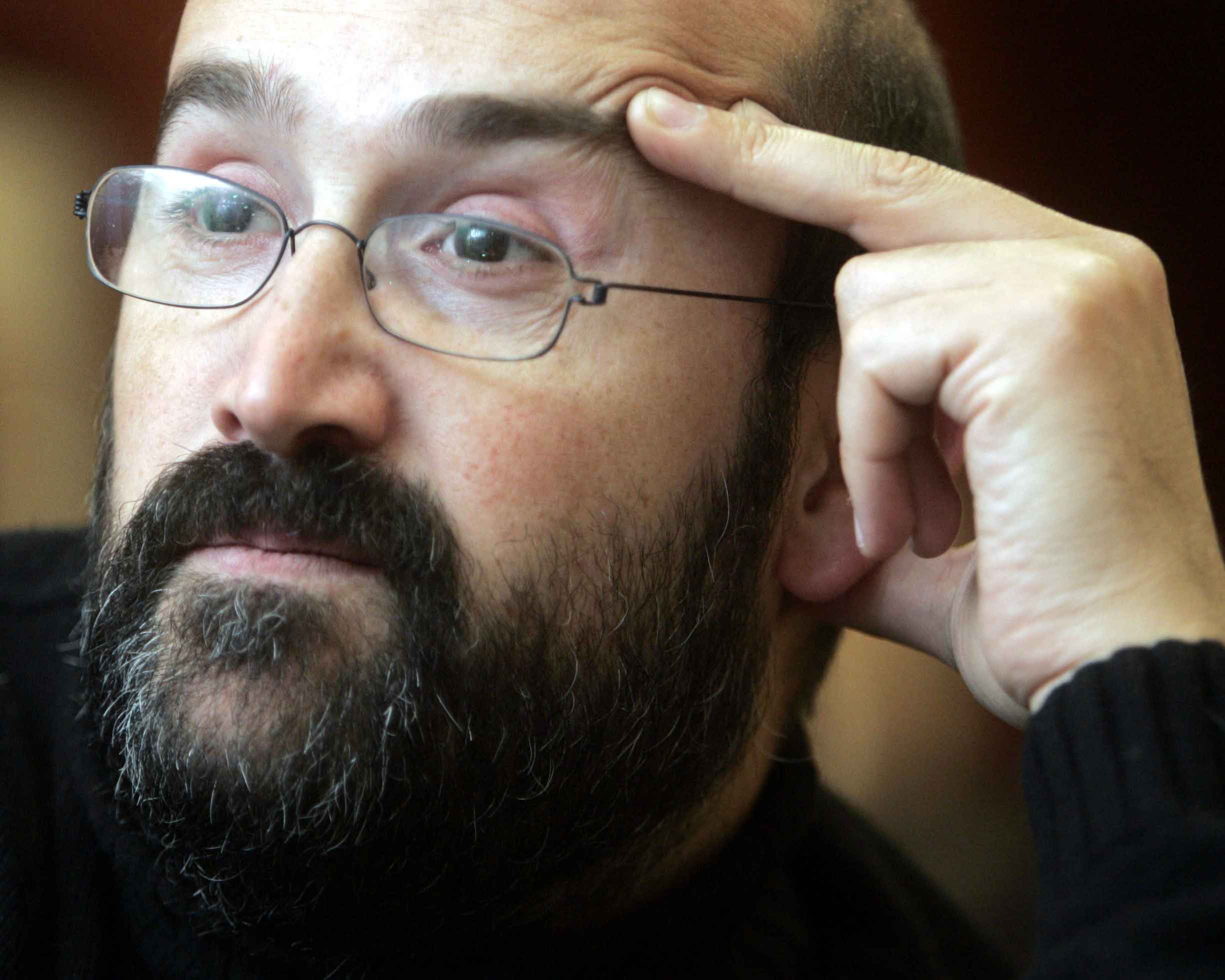El actor protagoniza «Una pistola en cada mano»
